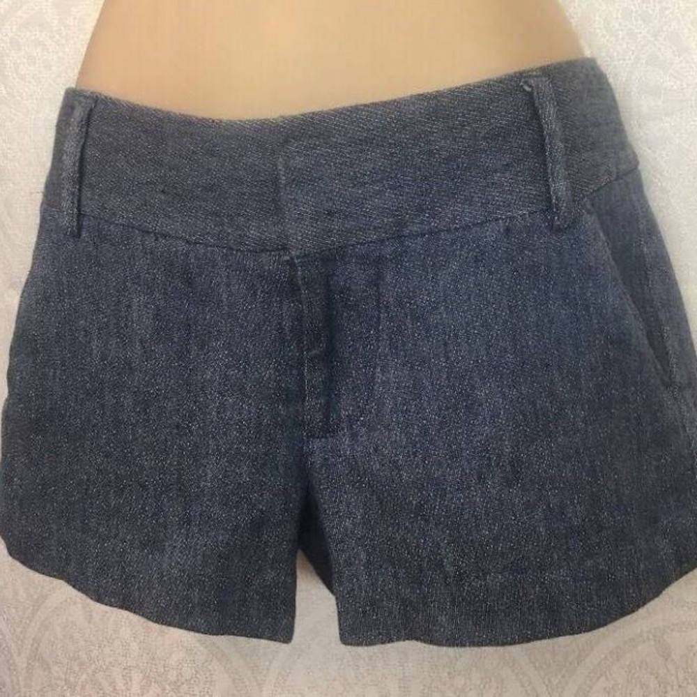 Alice And Olivia Shorts Blue Linen Blend Size 6.